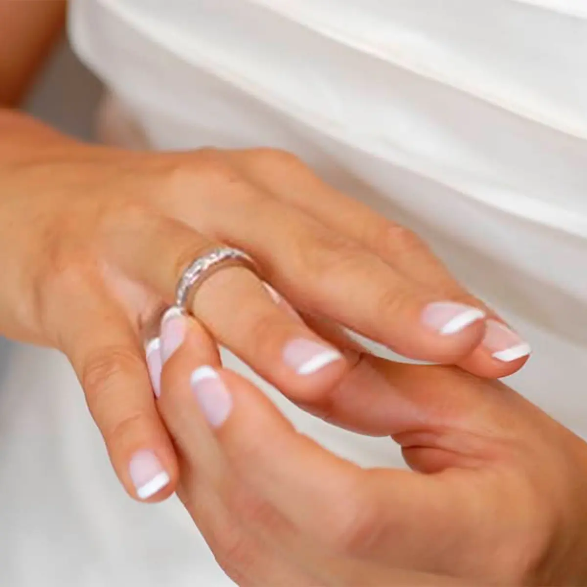 bellesa_nuvia_manicura Bellesa nuvies manicura